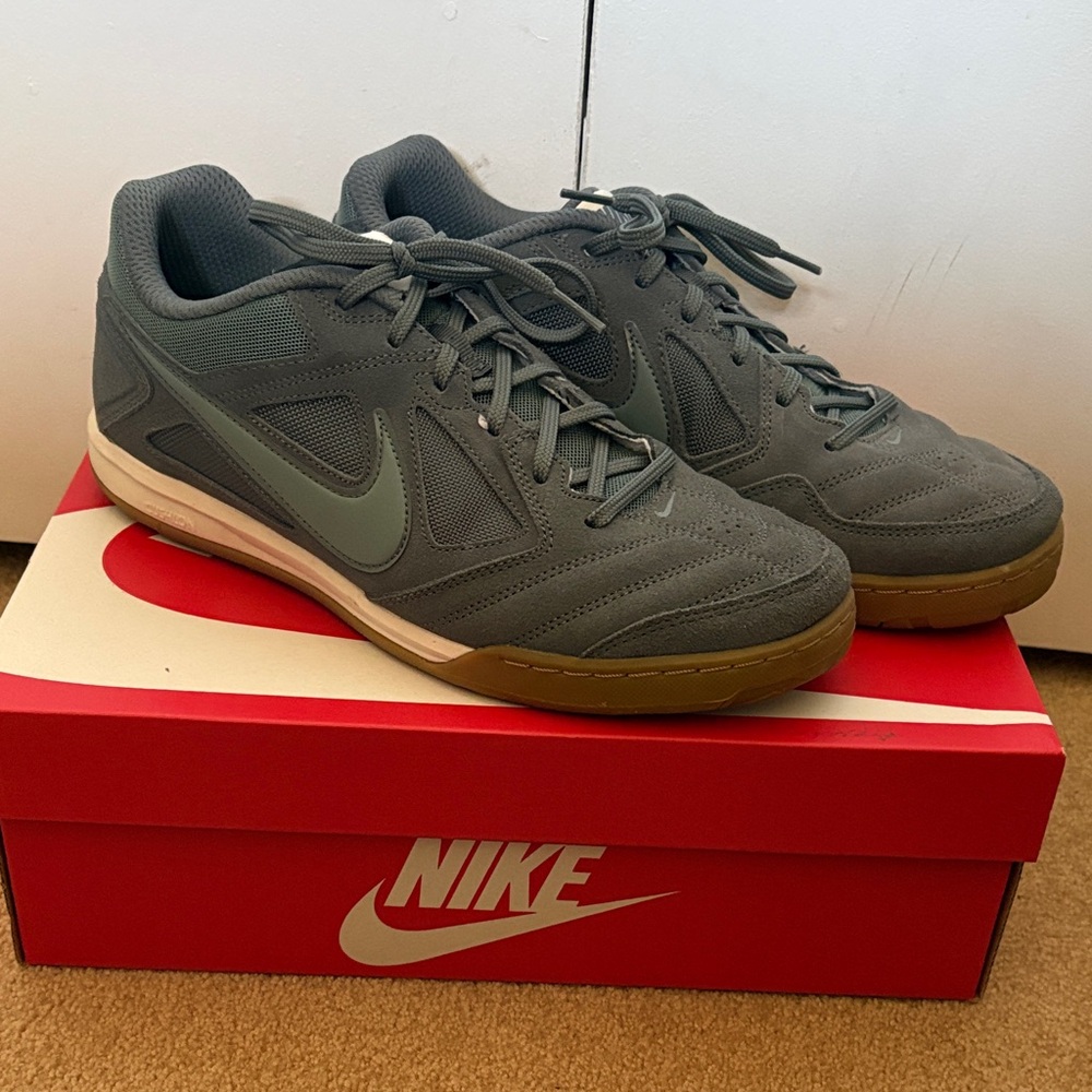 Nike Men's GATO Pavement Grey & Gum